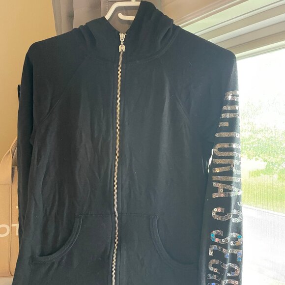 Victoria's Secret Sweater - Picture 1 of 4